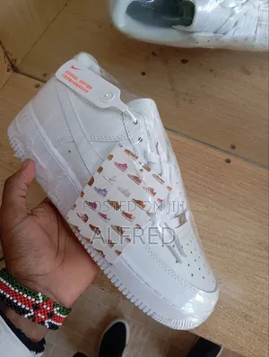 Clean Nike Air Force 1 Low All White