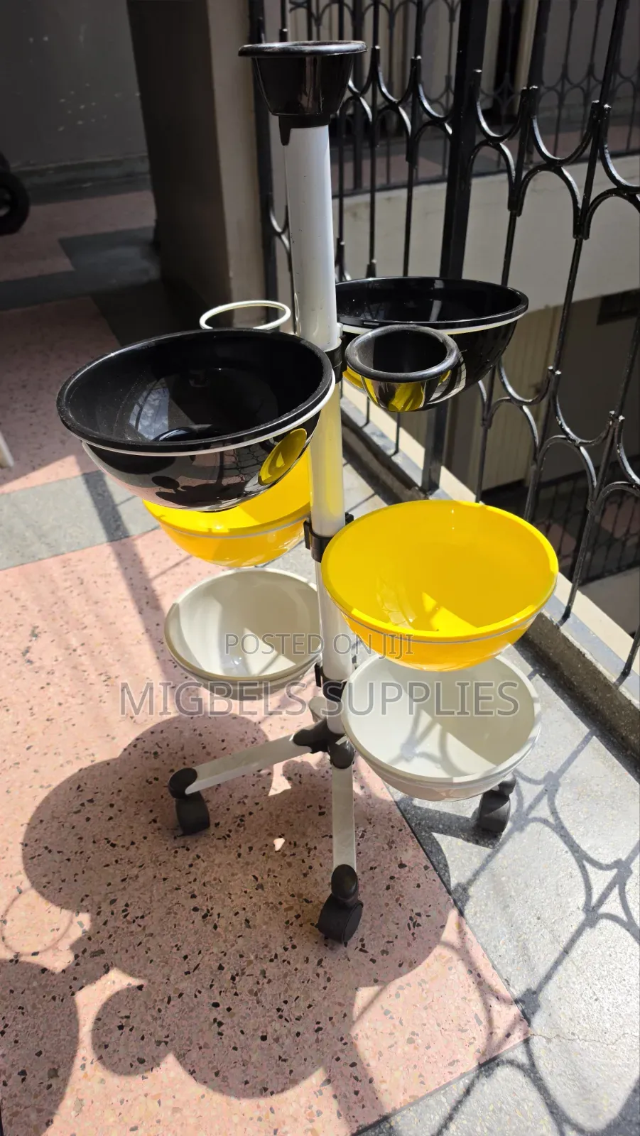Salon Trolley Half Sphere Bowls