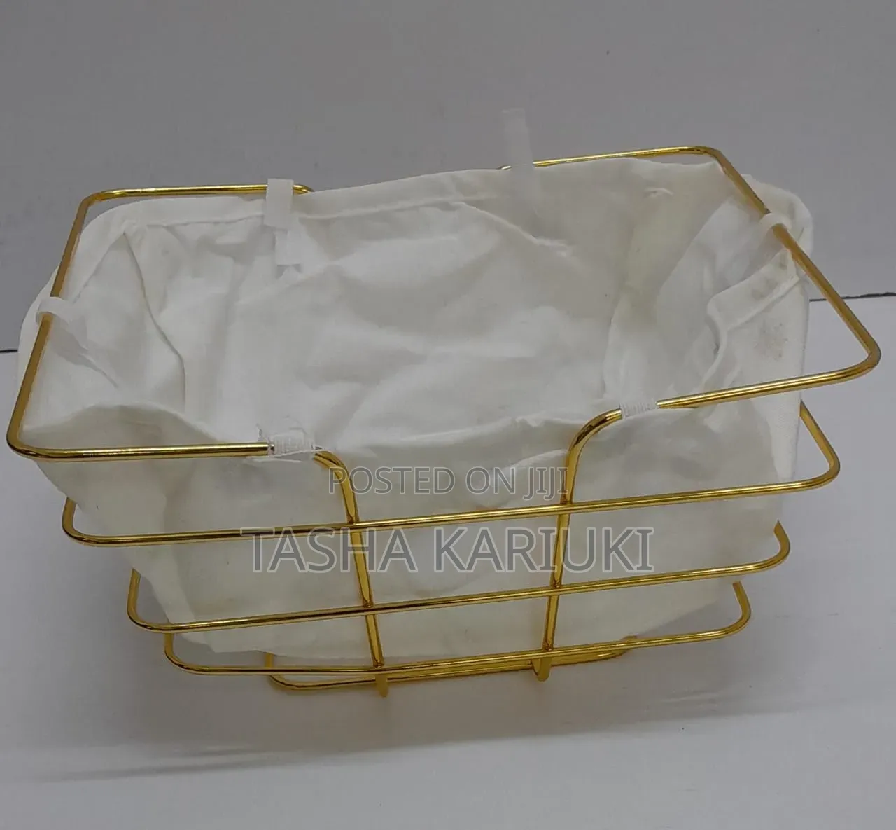 Metallic Fruit Holder Basket