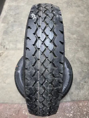 225 /95 R16 Dunlop Tires (Sp Qualifier) Japan