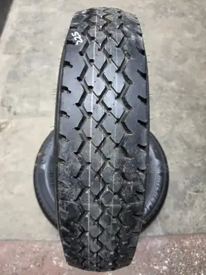 225 /95 R16 Dunlop Tires (Sp Qualifier) Japan
