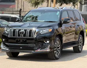Toyota Land Cruiser Prado 2022 Black