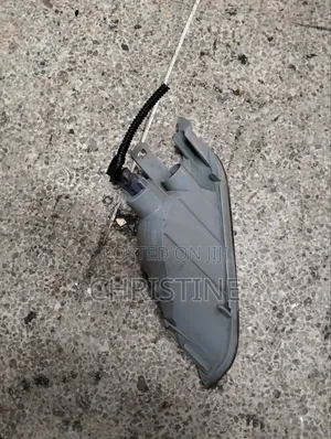 Honda Insight Left Front Bumper Reflector