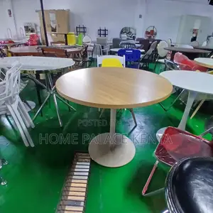 Round Table: Custom Discussion Beech and Silver Round Table