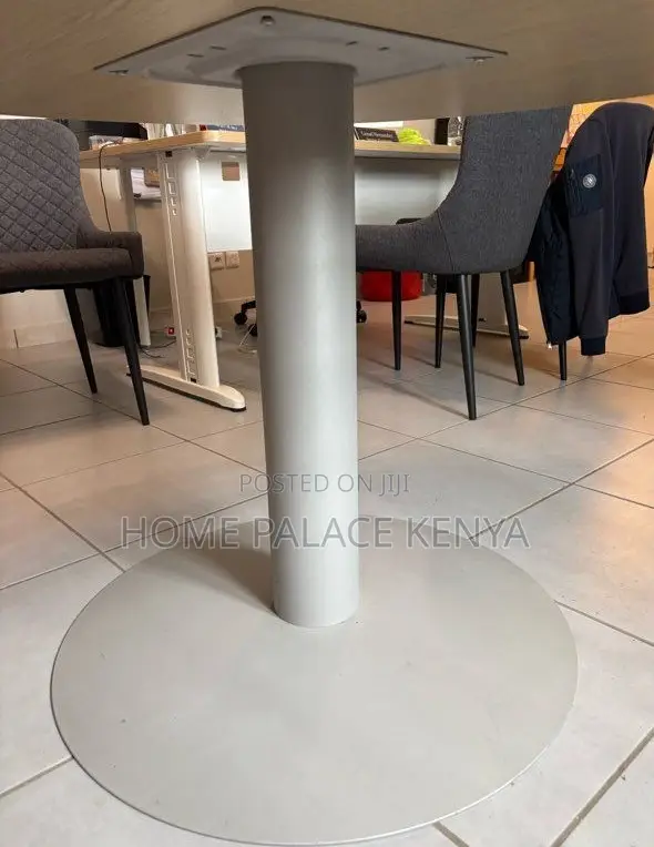 Round Table: Custom Discussion Beech and Silver Round Table