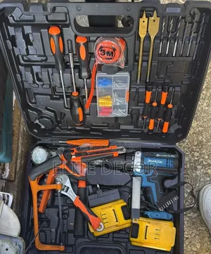Makita Cordless Drill 47-Piece Tool Kit With 2 Batteries Charger