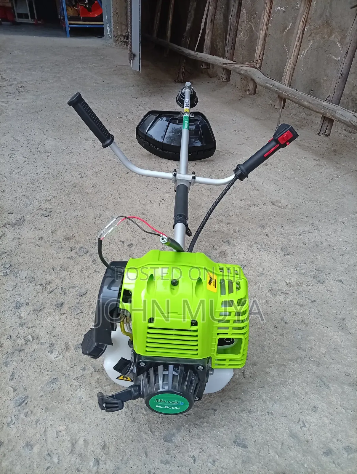 Engine Driven Brush Cutter With 3 Blades