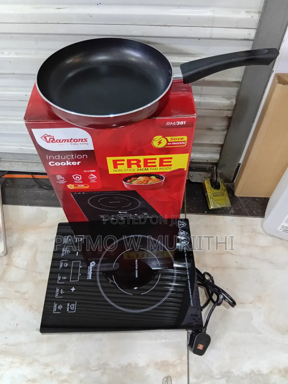 Induction Cooker With Free Nonstick Pan 24 Cm