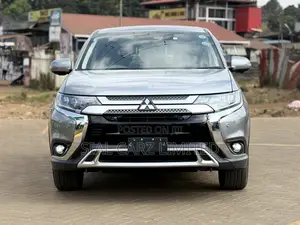 Mitsubishi Outlander ES AWC 2019 Gray