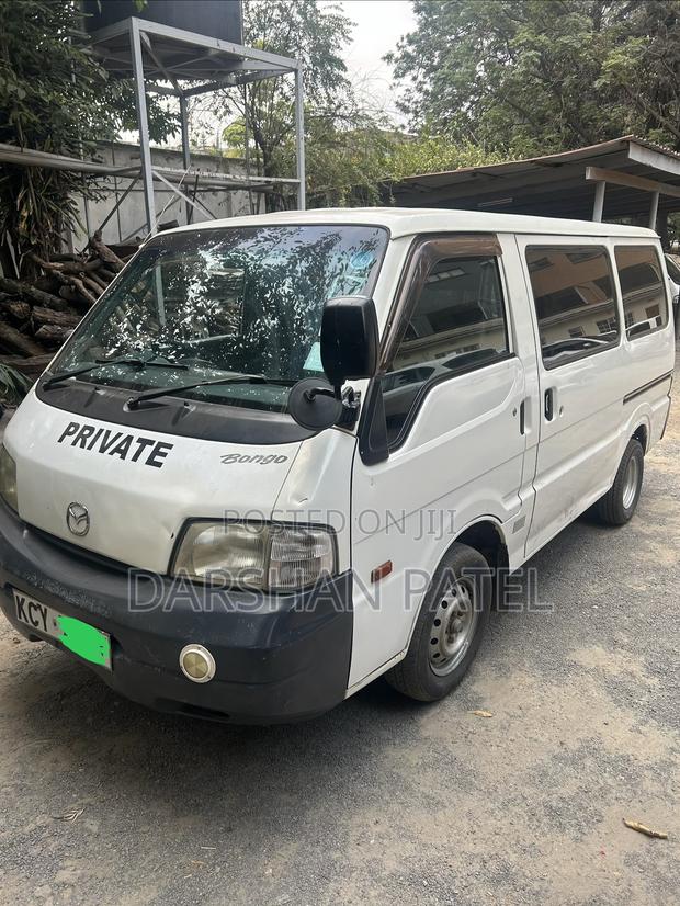 Mazda Bongo 2013 White - thumbnail 2