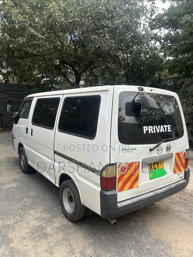 Mazda Bongo 2013 White - thumbnail 3