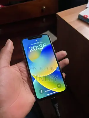 Apple iPhone X 64 GB White