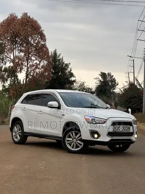 Mitsubishi RVR 2014 White