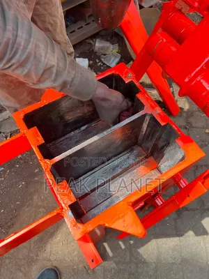 Durable Double Brick Molding Machine