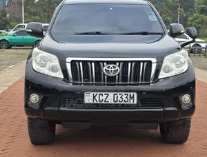 Toyota Land Cruiser Prado 2013 Black