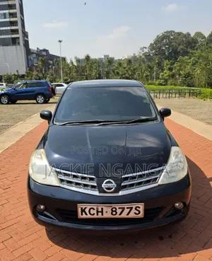 Nissan Tiida 2009 Black