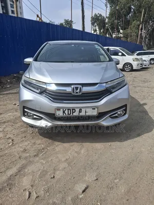 Honda Fit Shuttle 1.5 Hybrid 2WD 2016 Silver