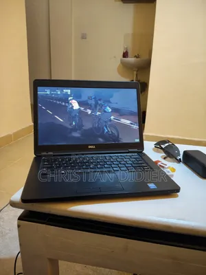 Laptop Dell Latitude 5450 16GB Intel Core i7 SSD 512GB