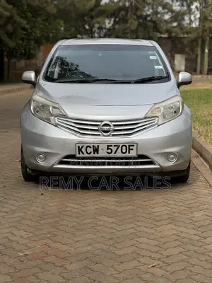 Nissan Note 2012 Silver