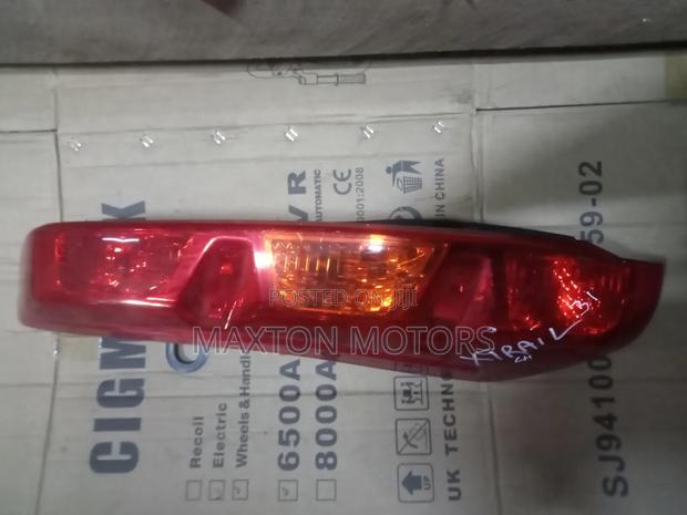 Nissan Xtrail Nt31 Taillight 2009 - thumbnail 2