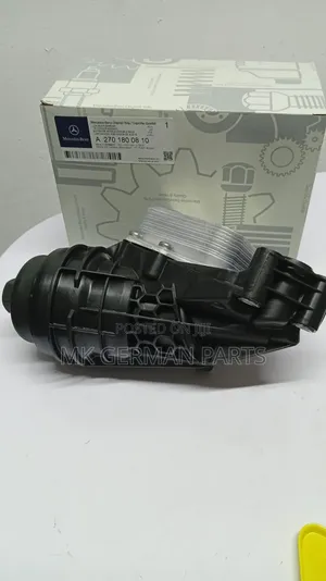 Genuine Mercedes Engine Oil Cooler Housing/Oil Cooler.