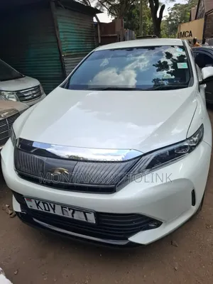 Toyota Harrier 2.0 2020 Pearl