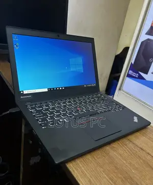 Laptop Lenovo ThinkPad X24 8GB Intel Core i5 SSD 256GB