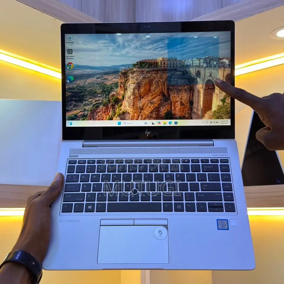 Laptop HP EliteBook 840 G2 8GB Intel Core i5 SSD 500GB