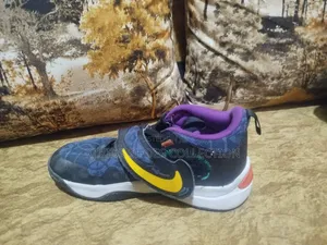 Kids Sneaker