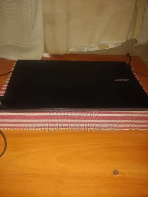 Laptop Acer Aspire E5-573T 8GB Intel Core i5 HDD 512GB