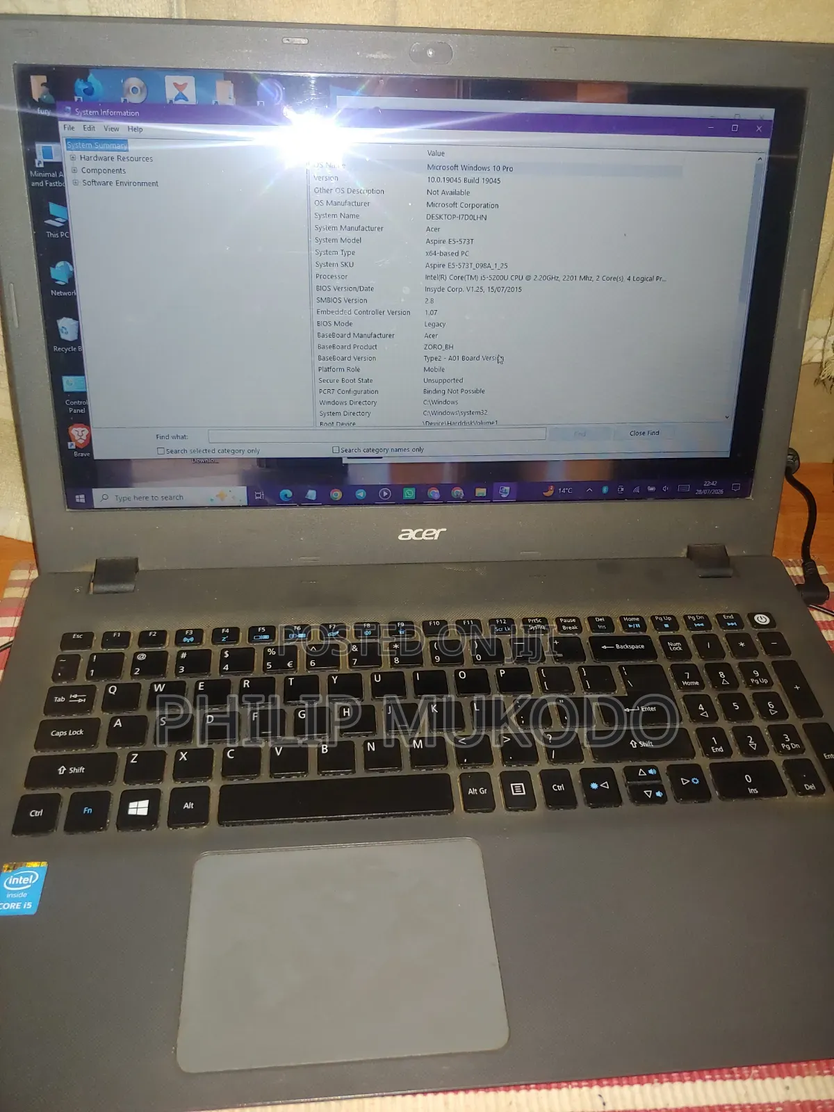Laptop Acer Aspire E5-573T 8GB Intel Core i5 HDD 512GB