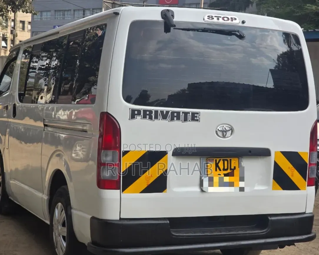Toyota HiAce 2016 White