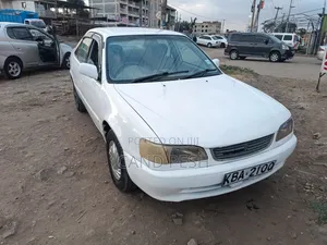 Toyota Corolla 2001 White