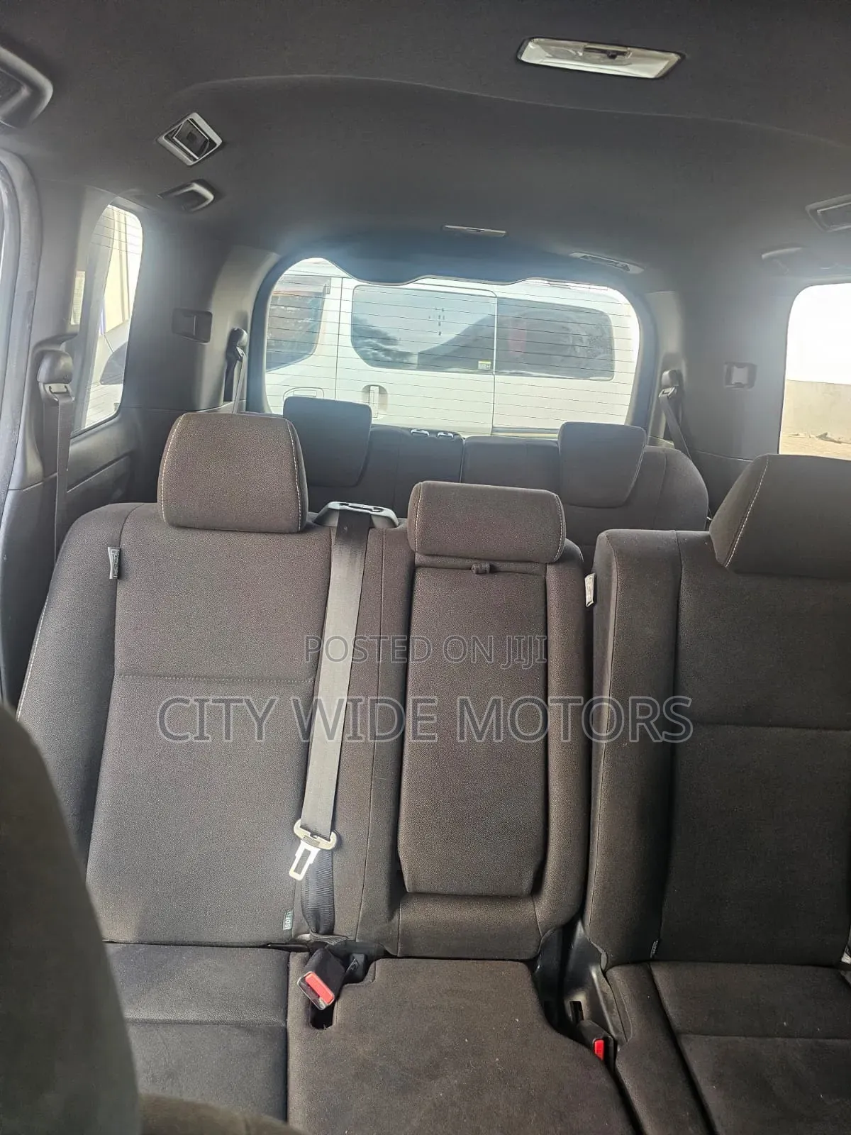 Toyota Esquire 2018 White