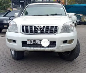 Toyota Land Cruiser Prado 2004 White
