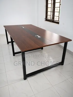 Executive Office Meeting Chair