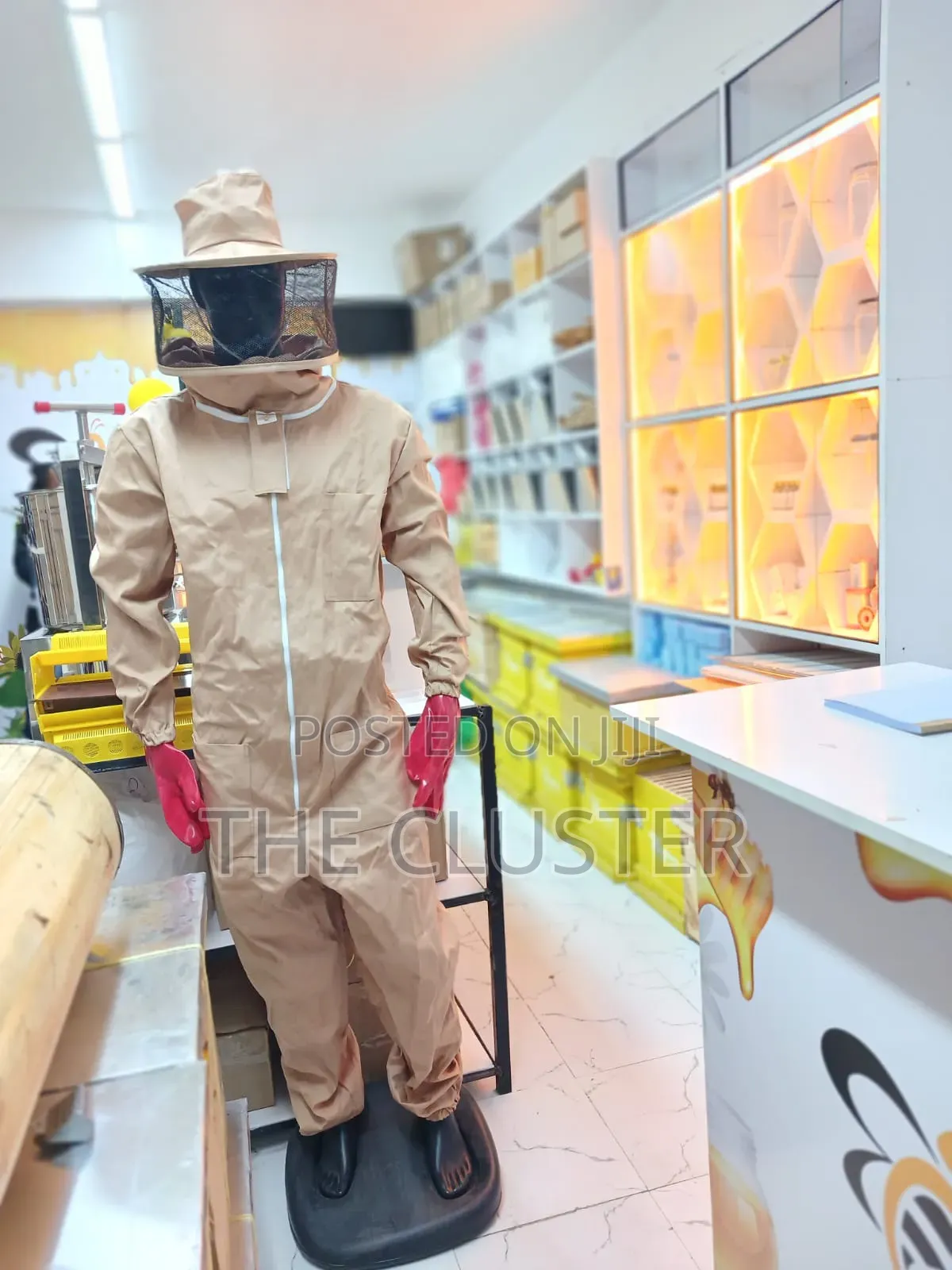 Cotton Bee Suit Complete Set Plus Free Smoker