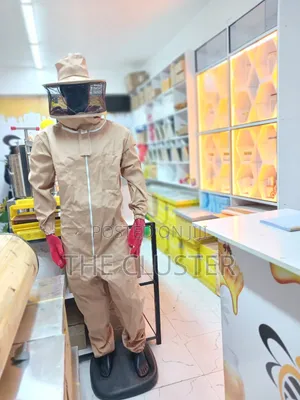 Cotton Bee Suit Complete Set Plus Free Smoker