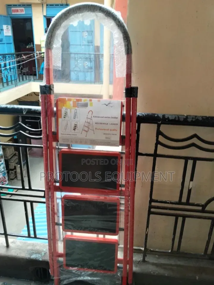 4 Step Steel Ladder
