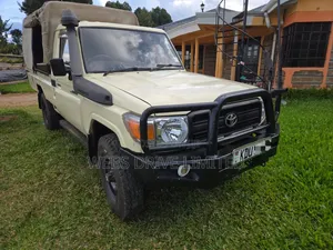 Toyota Land Cruiser 2011 Beige