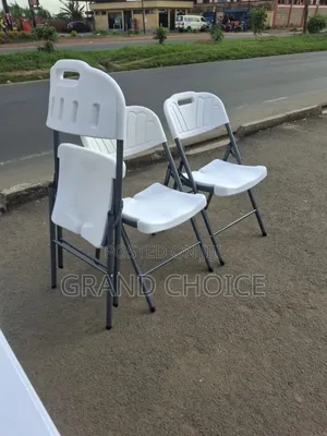 Heavy Duty Plastic Folding Chair