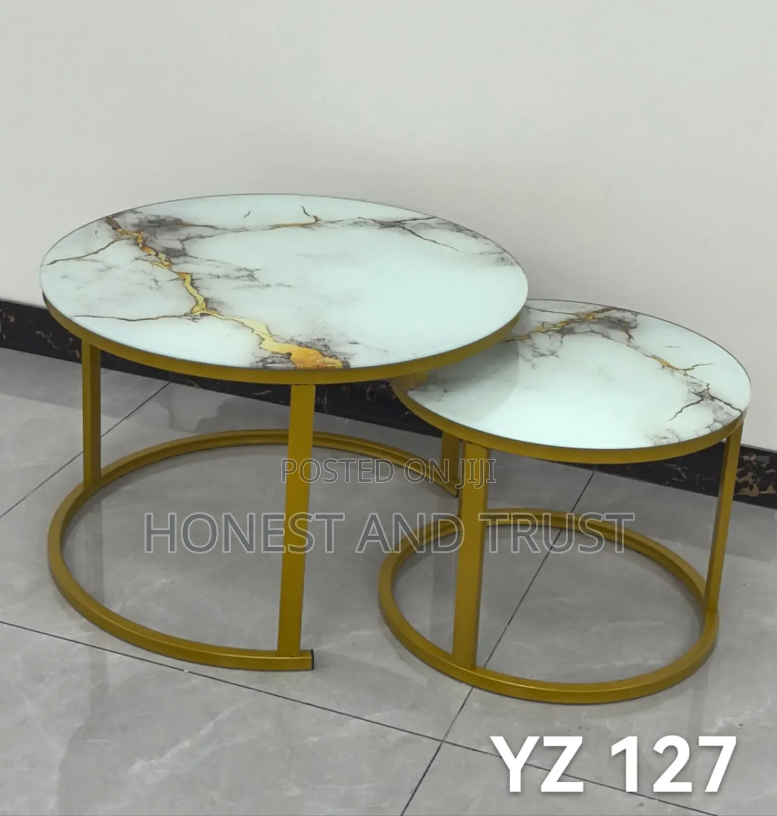 Nesting Coffee Table (Glass Effect)