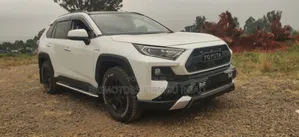 Toyota RAV4 2019 White