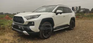 Toyota RAV4 2019 White