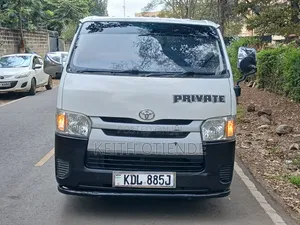 Toyota HiAce 2016 White