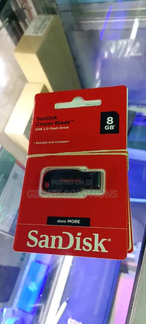 8GB Sandisk Flashdisk