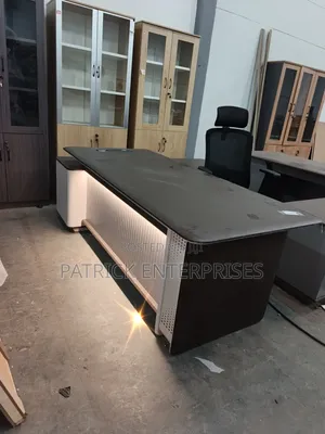 Executive Imported Modern L-Shaped Desk With LED LIGHTS 2.2 MTRS