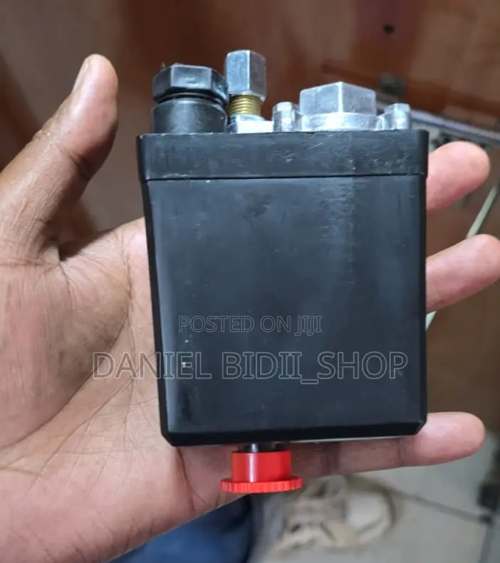 Compressor Head Switch