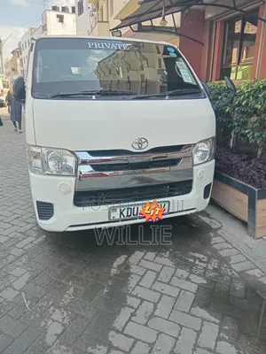 Toyota HiAce 2018 White