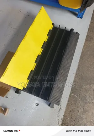 Heavy Duty 3 Channel Cable Protector 1m Long
